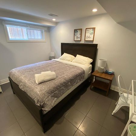 Yonge And Finch Subway !S Spacious And Modern Private Bd With Shared Bathroom Toronto Esterno foto