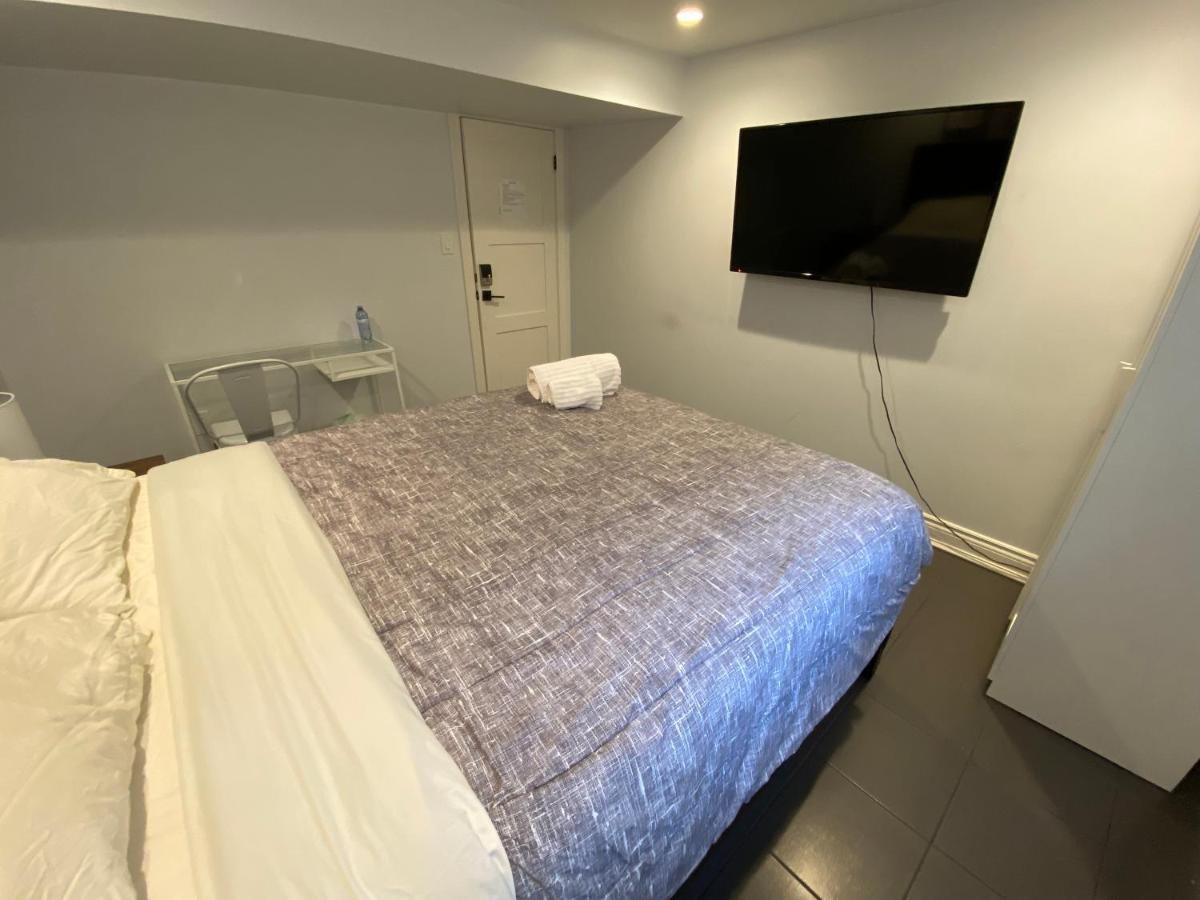 Yonge And Finch Subway !S Spacious And Modern Private Bd With Shared Bathroom Toronto Esterno foto