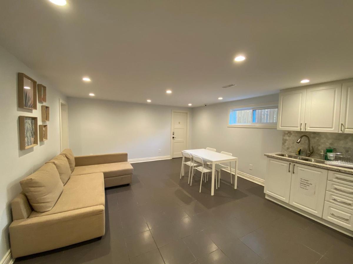 Yonge And Finch Subway !S Spacious And Modern Private Bd With Shared Bathroom Toronto Esterno foto