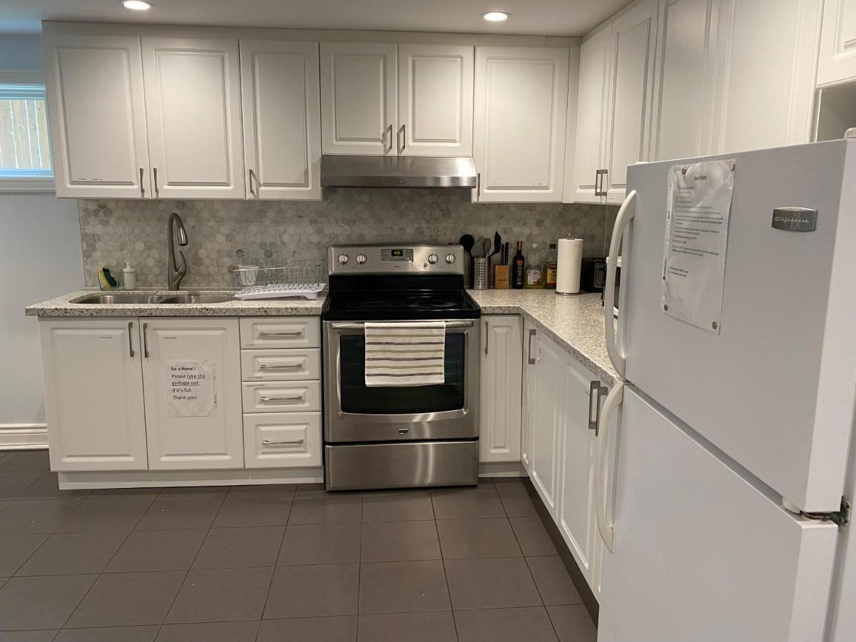 Yonge And Finch Subway !S Spacious And Modern Private Bd With Shared Bathroom Toronto Esterno foto